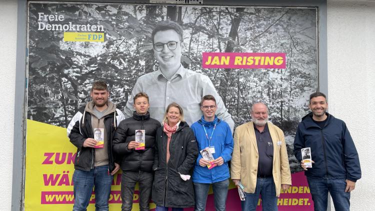 FDP Bovenden im Wahlkampf 2021 mit Konstantin Kuhle